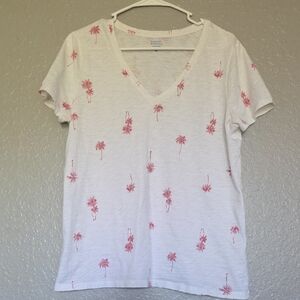 🥳bundle 3 For $15🥳Market & Spruce White V-Neck Tee with Pink Palm Print